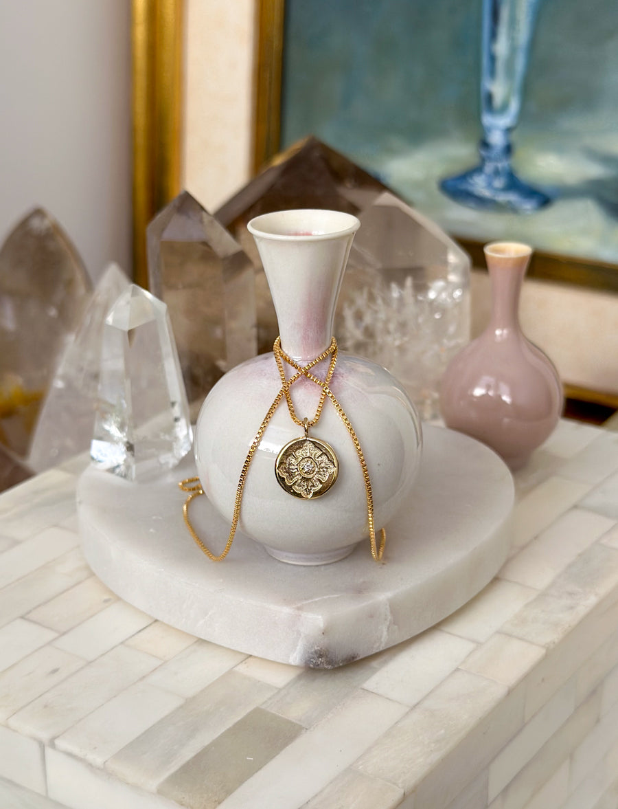 Lulu Flower Petite Necklace