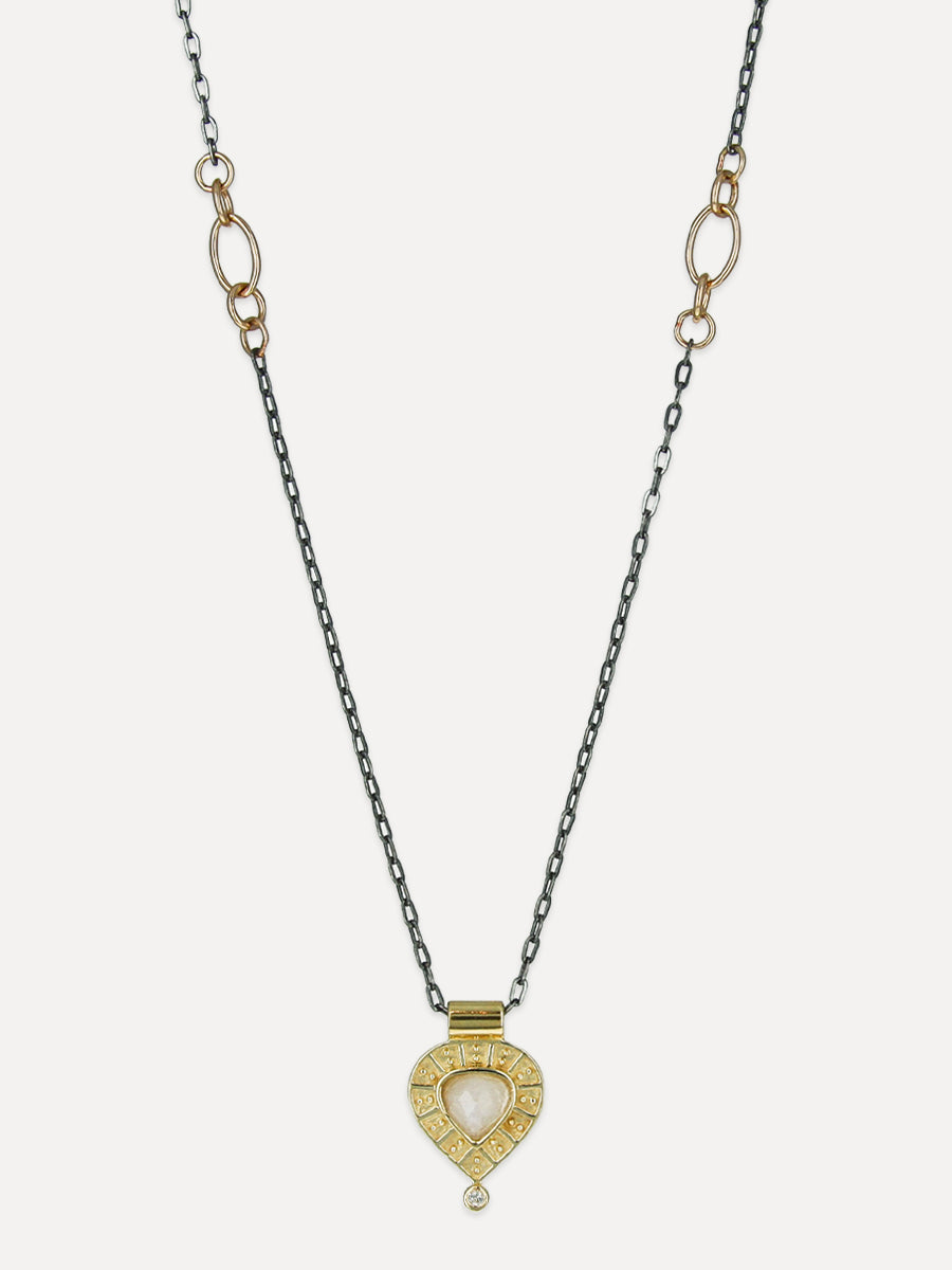 Priva Necklace