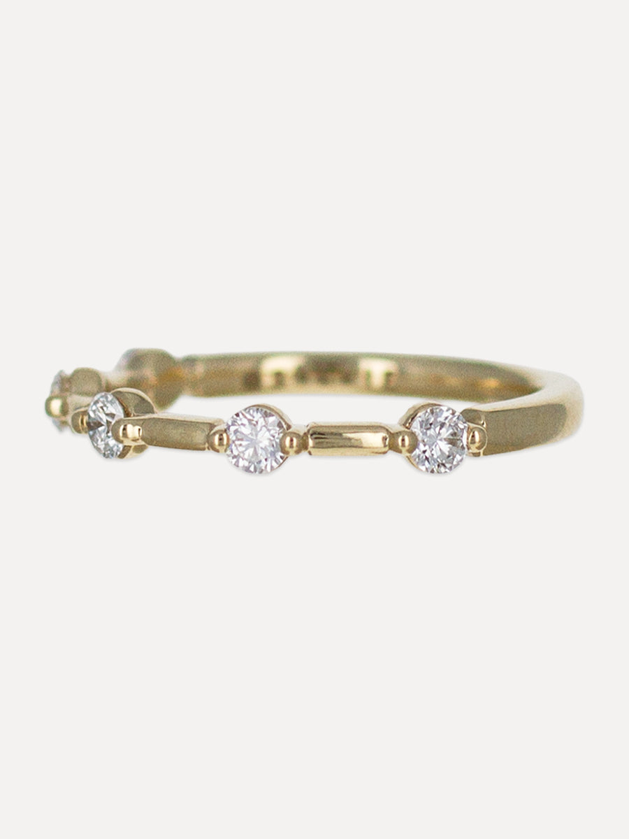 14K Single-Prong Diamond Station Band