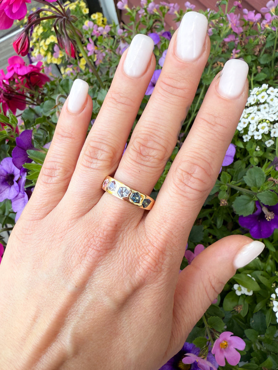 18K Floating Shield Rainbow Sapphire Stacking Ring