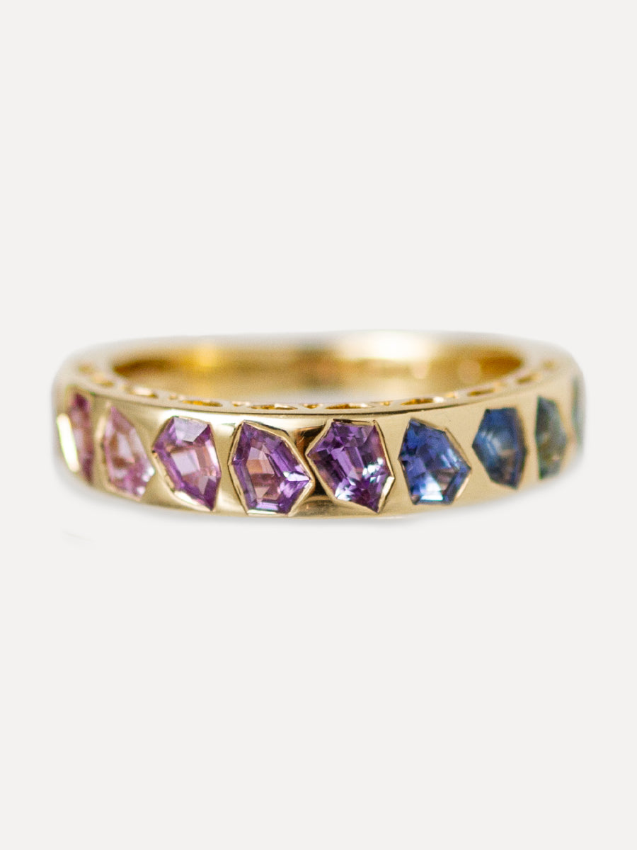 18K Floating Shield Rainbow Sapphire Stacking Ring