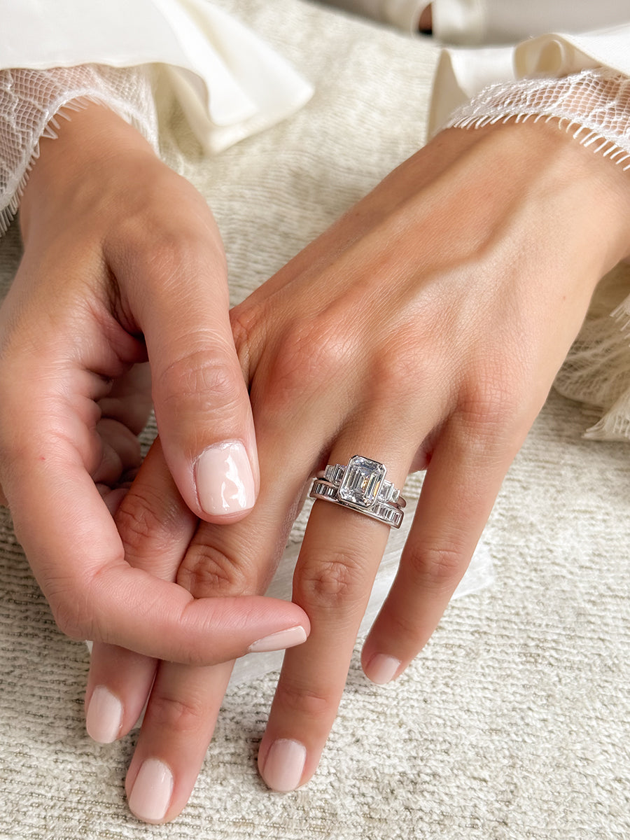 18K SImone Channel-Set Baguette Diamond Band
