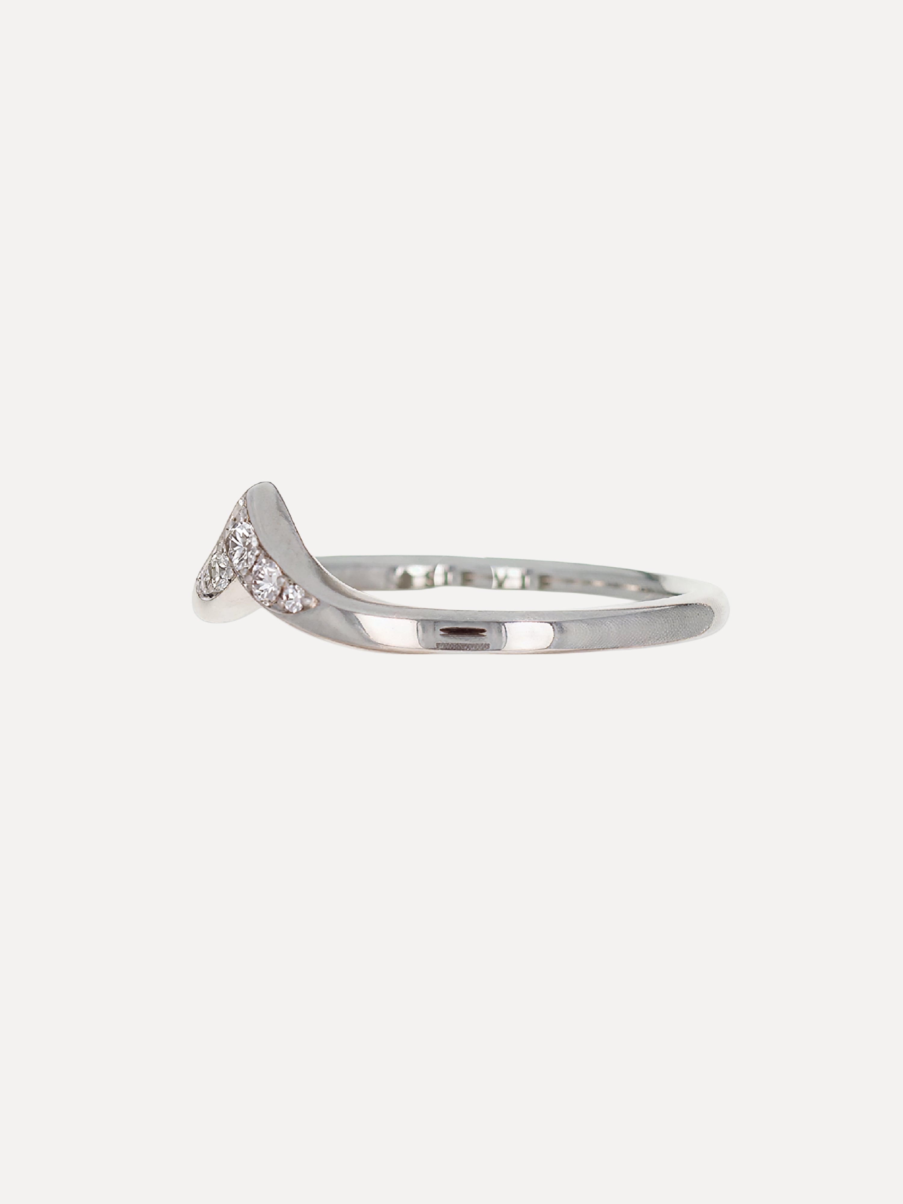 14K Pointed Five Diamond Contour Band