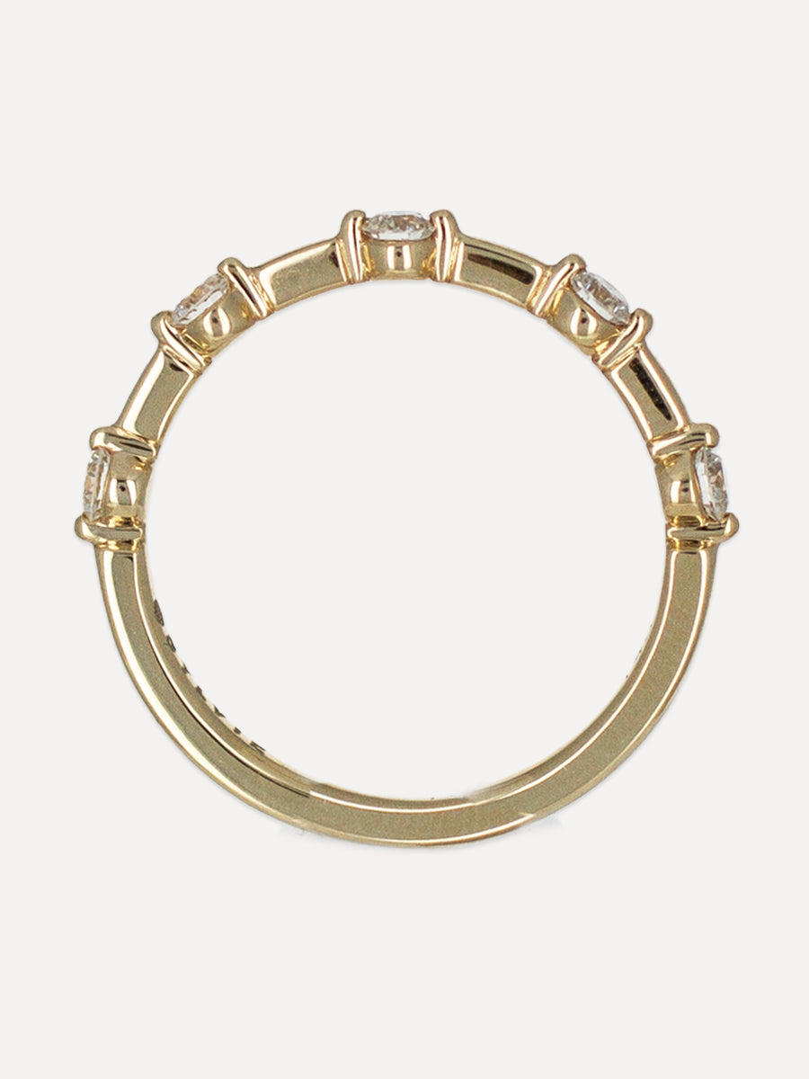 14K Single-Prong Diamond Station Band