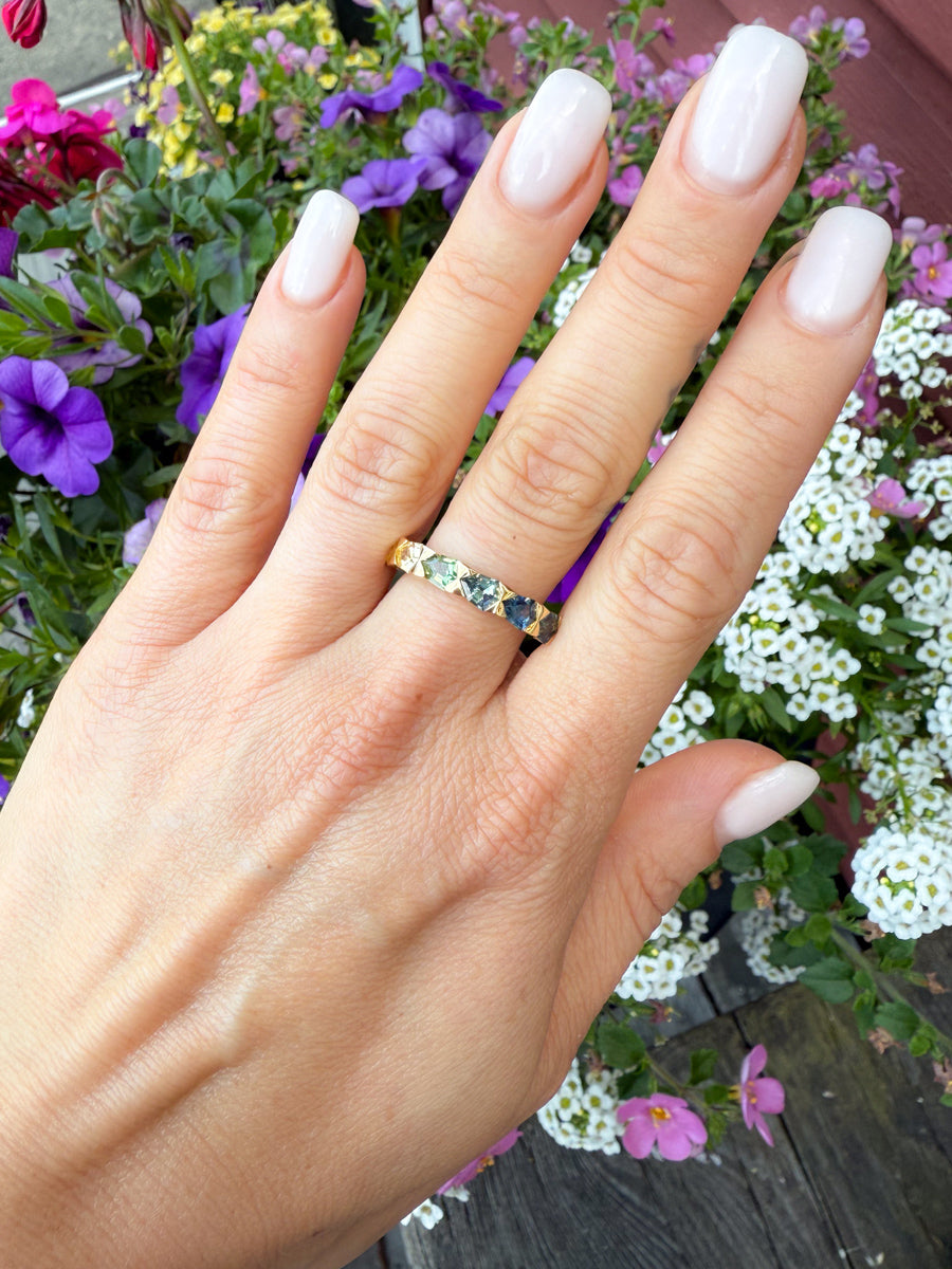 18K East-West Shield Rainbow Sapphire Stacking Ring